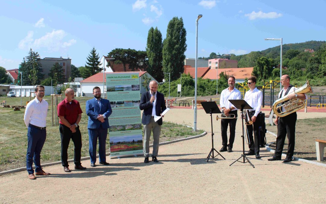 Krupka slavnostně otevřela park Na Plovárně