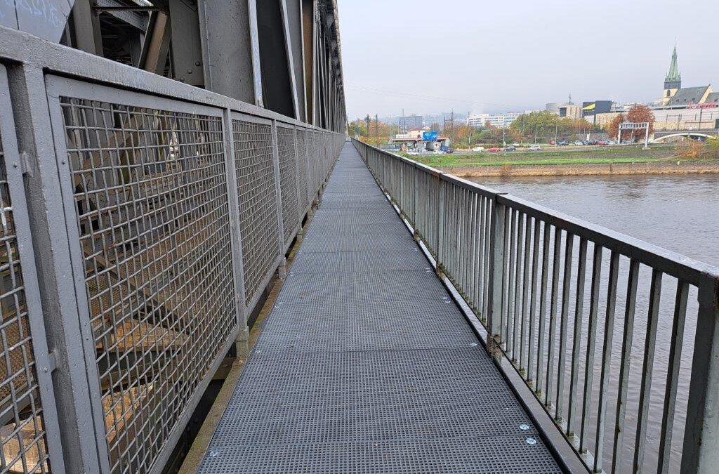 Lávka na železničním mostě v Ústí nad Labem bude opět otevřena